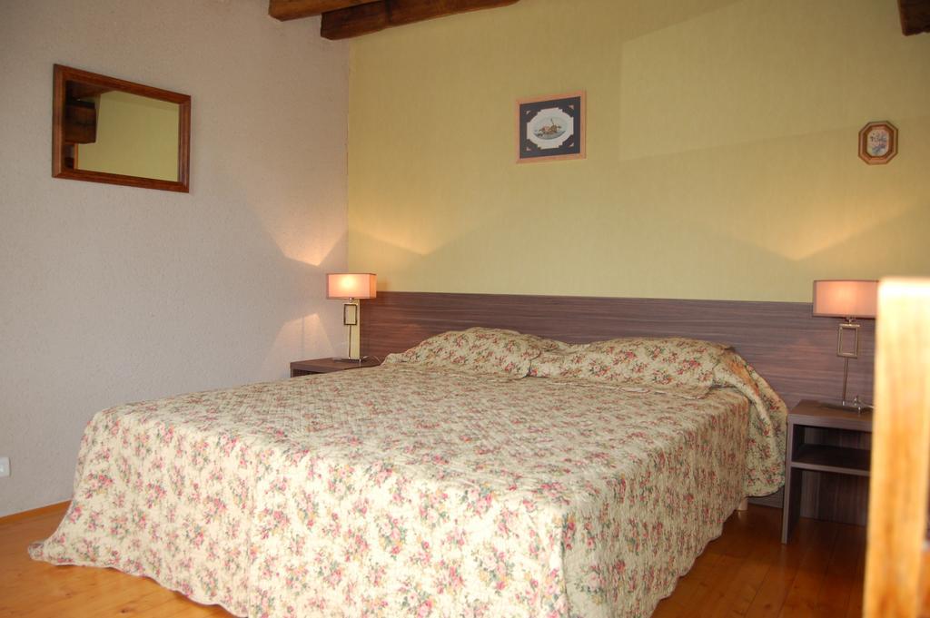 Le Moulin Neuf Bed & Breakfast Vignoux-sur-Barangeon Rom bilde