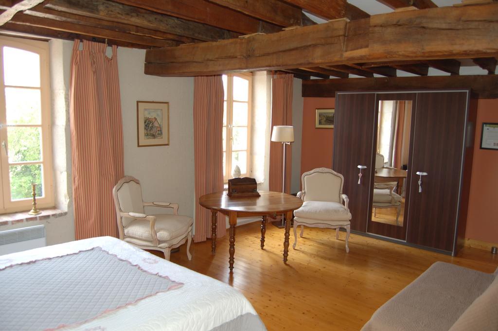 Le Moulin Neuf Bed & Breakfast Vignoux-sur-Barangeon Rom bilde